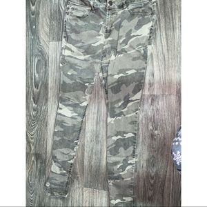 Charlotte Russe camo skinny jeans